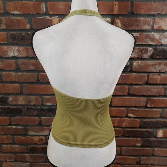Out From Under Jackie Ribbed Seamless Cropped Halter Top in Green Women's S - Picture 6 of 7